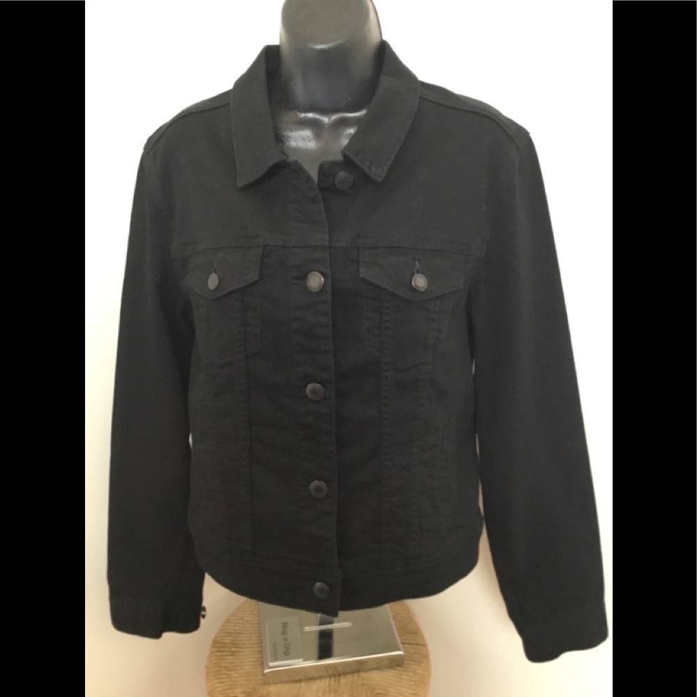 AE black denim jacket, size L, super soft